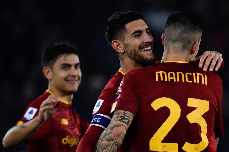 Calcio, la Roma supera la Juve 1-0 all’Olimpico e si piazza al 4° posto