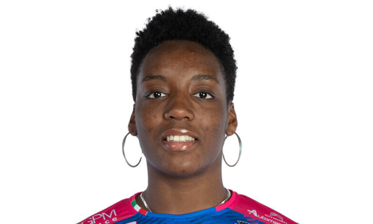 Istanbul, morta la stella del volley Azzurro Julia Ituma: è caduta       dalla finestra dell’albergo