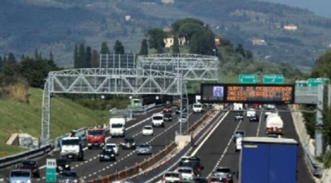 Autostrade: per le vacanze di Pasqua saranno in viaggio sulle autostrada almeno 15 milioni di italiani