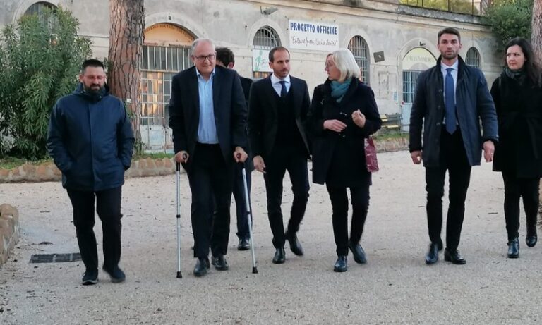 Distrazione muscolare                       per il sindaco Gualtieri