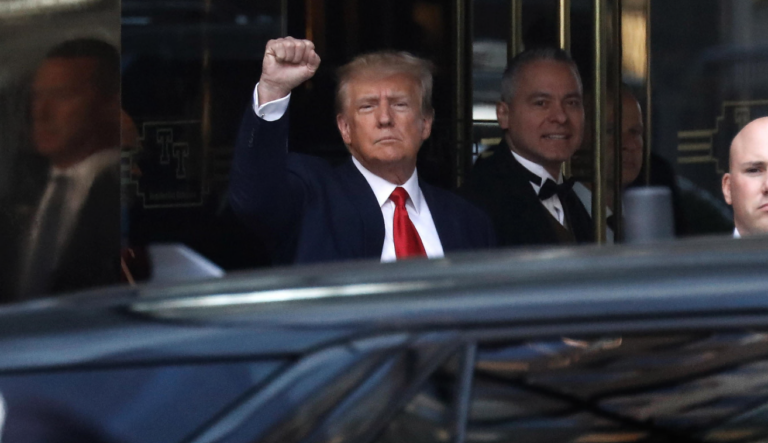 Usa, l’ira di Donald Trump:                 “Processo ridicolo, non c’è nulla”