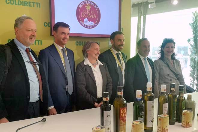 Roma Capitale a Vinitaly. Presentato l’olio extra vergine Roma IGP