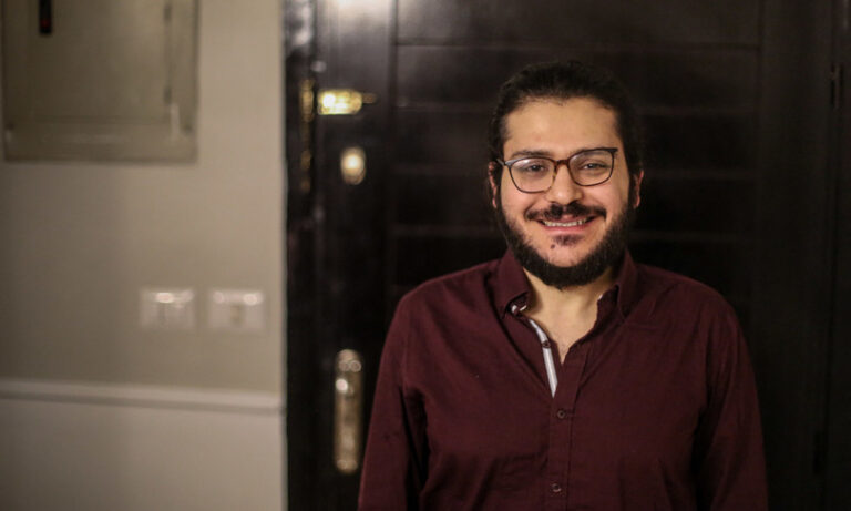 Egitto, Patrick Zaki si laurea a luglio: “Vorrei discutere la tesi a Bologna”