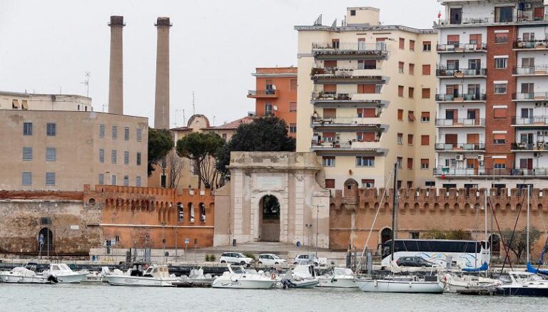 Civitavecchia: sequestro di persona, rapina aggravata, tortura e lesioni, due persone arrestate