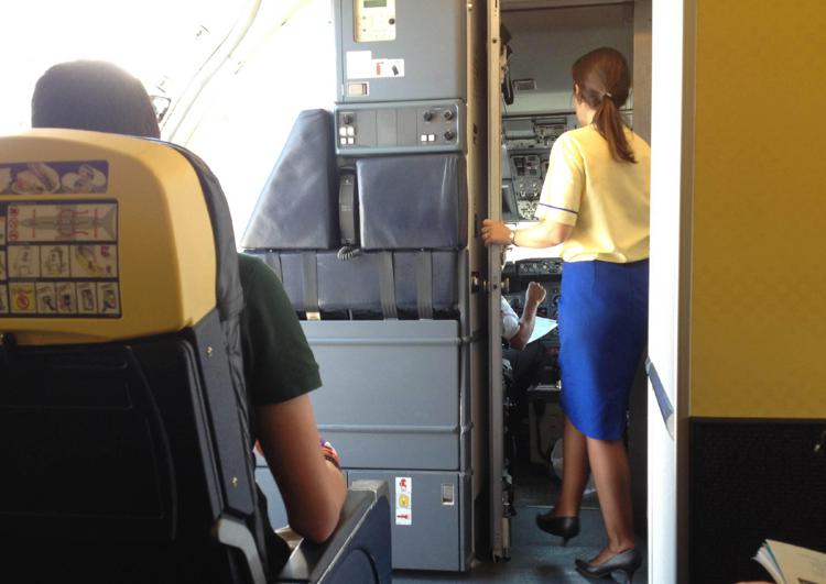 Arabia Saudita, hostess italiana arrestata respinge le accuse: “Ho firmato documento in arabo”