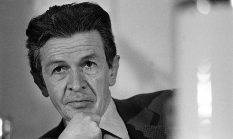 I figli di Enrico Berlinguer            contro l’Unità: “Papà non è                 un brand, lasciatelo in pace”