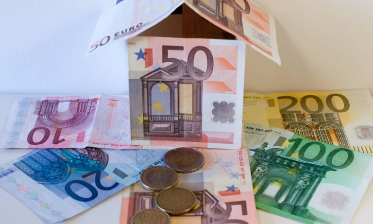 Mattone sempre più caro, una casa nuova costa il 5,4% in più