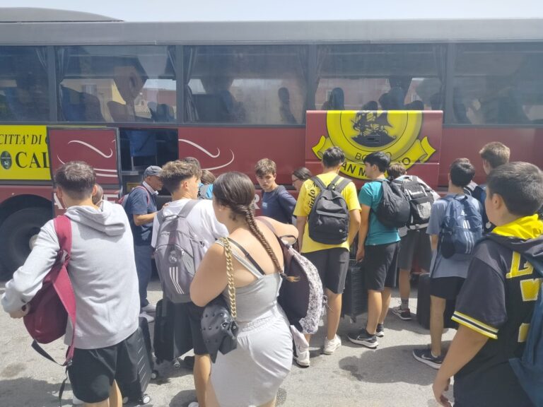 Cerveteri in soccorso di una scolaresca di Almuneacar