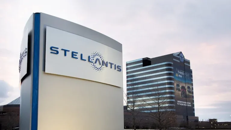 Stellantis: intesa con Samsung per seconda gigafactory negli Usa