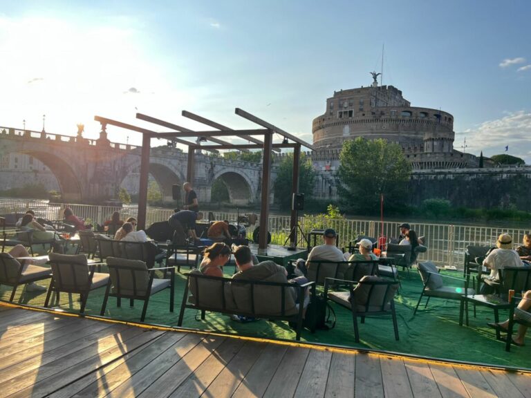 Tra libri, musica, poesia e botanica torna a Roma TeverEstate
