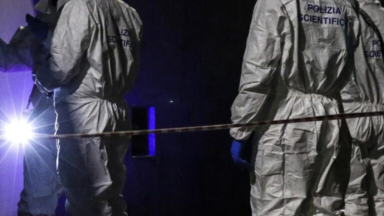 Roma, uomo ucciso in strada a Colle Oppio