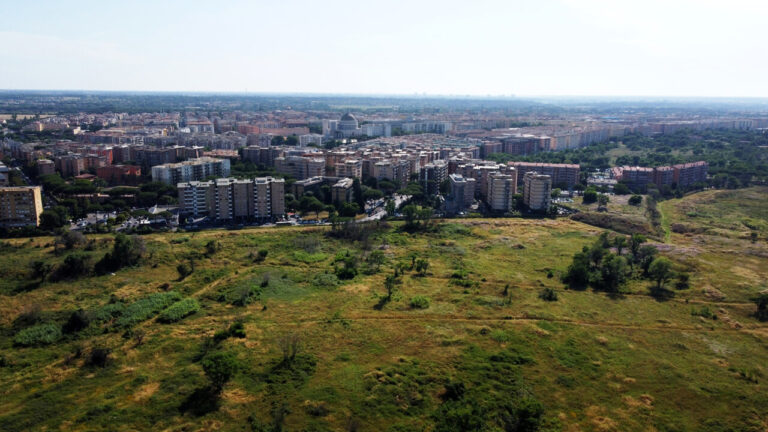 Pratone di Torre Spaccata, spunta un vincolo: niente teatri di posa per Cinecittà