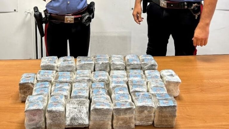Monterotondo: la coppia che nasconde trenta chilogrammi di droga sotto al letto