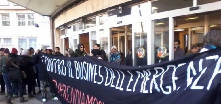 I movimenti per la casa occupano       la Regione Lazio