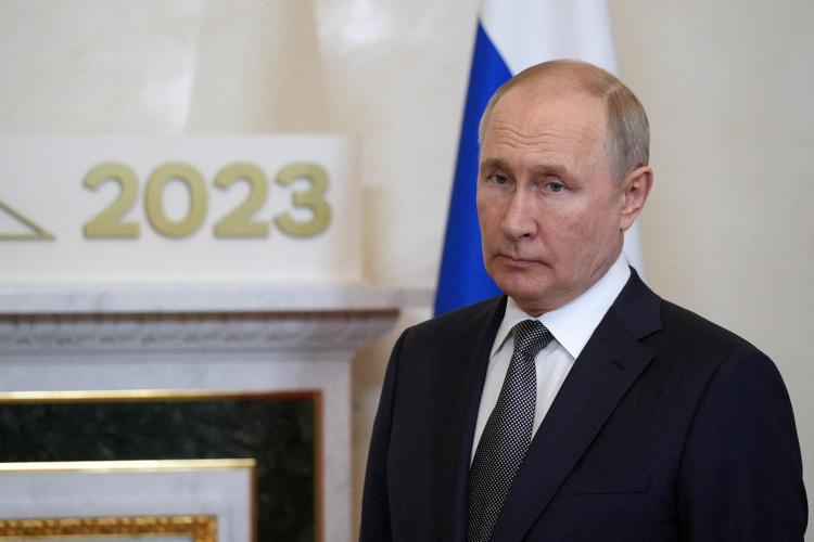 Guerra in Ucraina, per Putin: “Nato e Kiev si rifiutano di negoziare”
