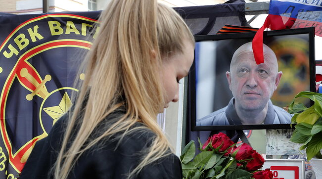 Prigozhin, bomba nel condizionatore dell’aereo? Silenzio sui funerali e sulla sua sepoltura