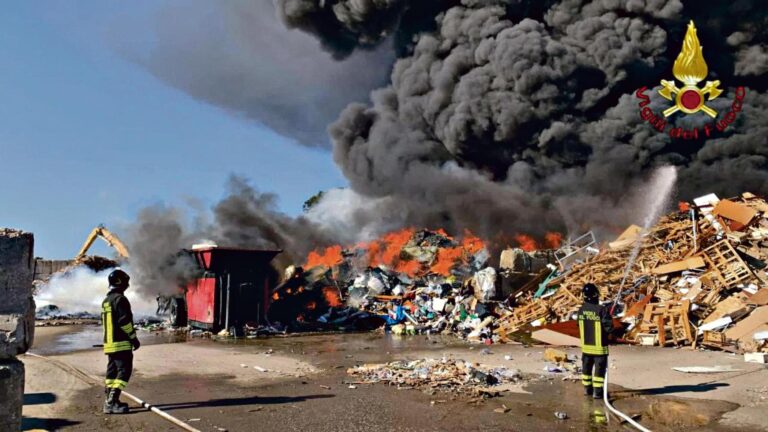 Ciampino: fuoco spento, problemi della diossina non risolti