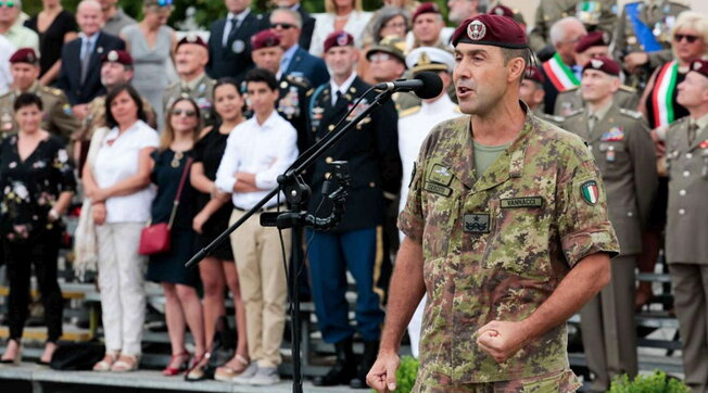 Caso Vannacci, Salvini telefona al generale: “Ha diritto ad esprimere il suo pensiero”