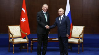 Ucraina, a Sochi incontro tra Putin     ed Erdogan sul grano