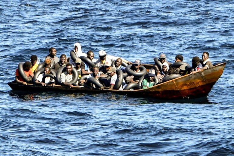 Migranti, dalla Germania finanziamenti per le ong italiane