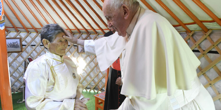Il Papa: “Le religioni sono chiamate a offrire al mondo armonia”