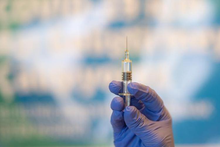 Covid: nel Lazio aperte le vaccinazioni per gli over 18