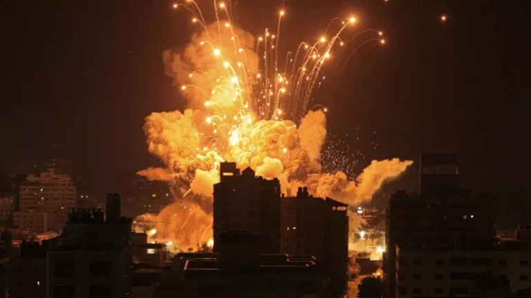 Israele: al via le operazione di terra a Gaza. Ucciso il capo delle forze aeree di Hamas