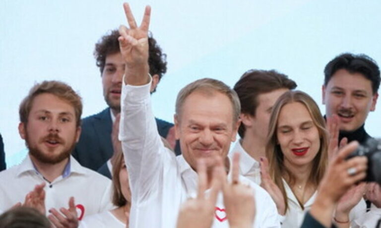 Polonia: Diritto e Giustizia resta primo partito, ma l’opposizione pro Ue conquista la maggioranza dei seggi