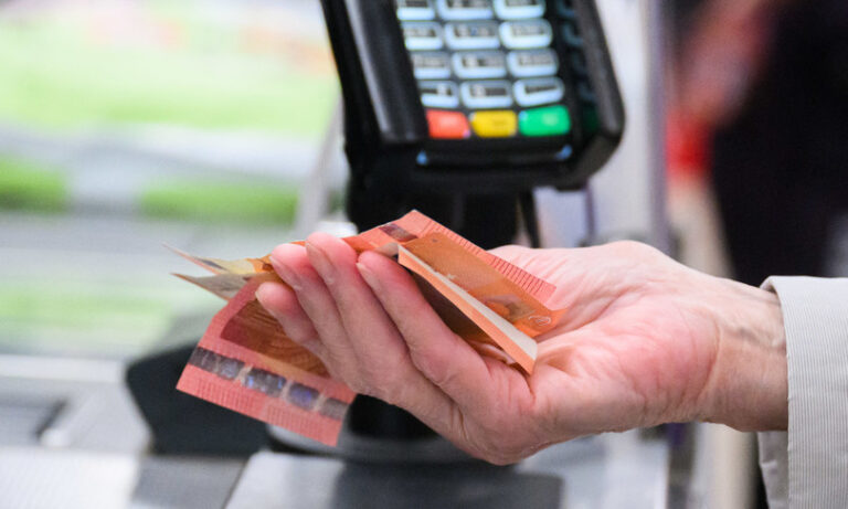 Nel 2022 il potere d’acquisto delle famiglie è sceso dell’1,6%