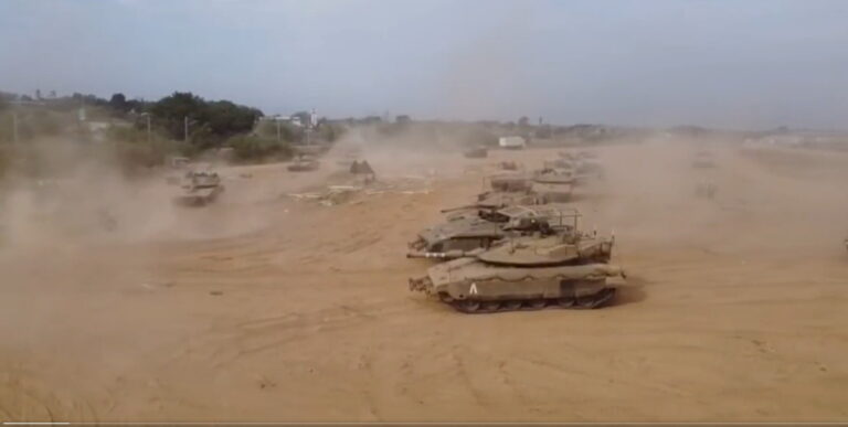 L’attacco a Gaza da tre direttrici, l’obiettivo è dividere la Striscia