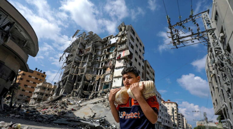 Biden: “Non c’è priorità più alta della liberazione degli ostaggi”. Cento milioni ai palestinesi