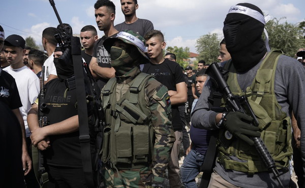 Hamas, contatti in corso per liberazione di altri ostaggi civili