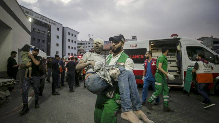 Chirurgo dell’ospedale di Shifa: “Al collasso, rischio epidemia”