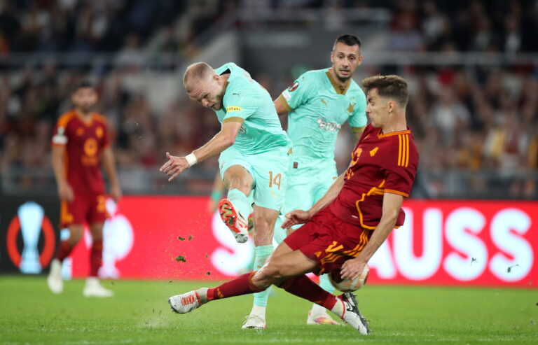 Europa League, la Roma supera         lo Slavia Praga 2-0