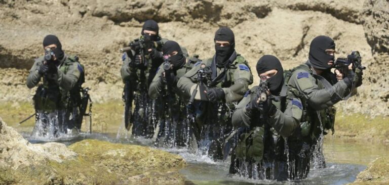 Raid da Gaza. Israele: le prime incursioni mirate via terra 