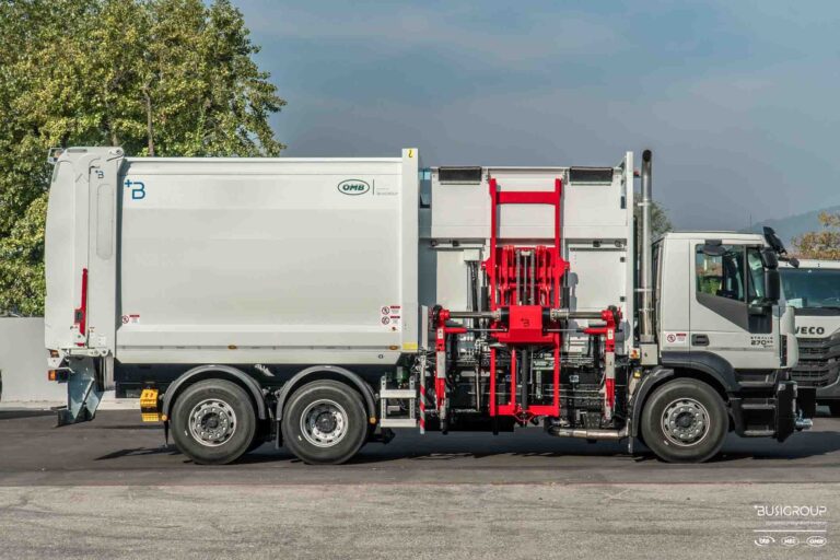 Roma, rubati nella notte tre autocompattatori: scatta l’allerta