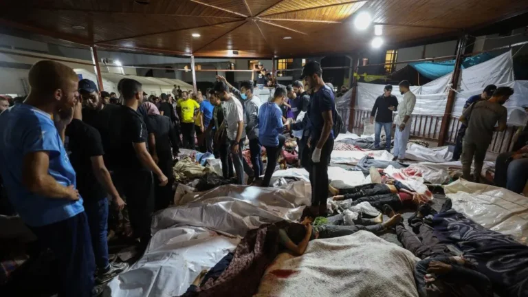 Ospedale Gaza, la rabbia di un sopravvissuto italo-israeliano: “Ci accusano ma erano razzi di Hamas”