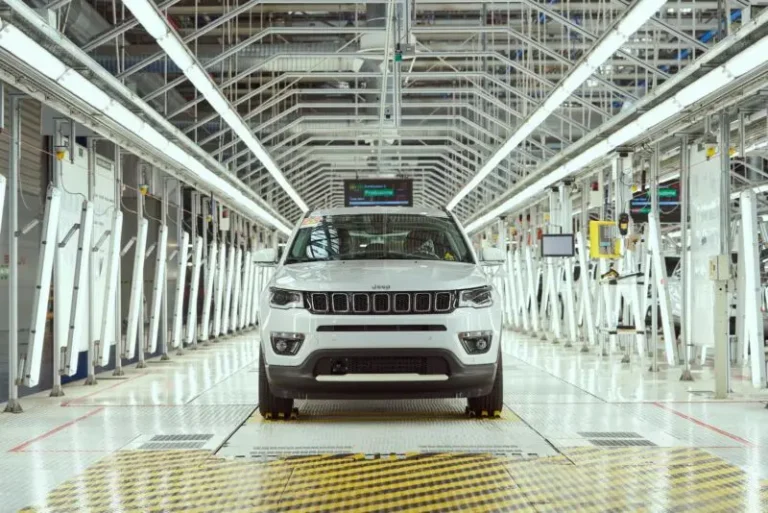 Auto, Stellantis: a Melfi si produrranno 5 modelli di 4 brand, anche tedeschi e francesi