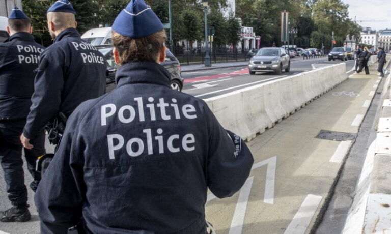 Allarme bomba in Belgio, oggi chiuse diverse scuole