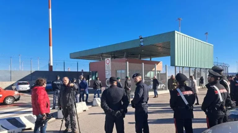 Omicidio Giulia Cecchettin, Filippo Turetta atterrato a Venezia. Sarà trasferito nel carcere di Verona