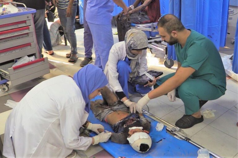 Onu: “A Gaza 106 camion di aiuti mercoledì, ospedali vicini alla chiusura”