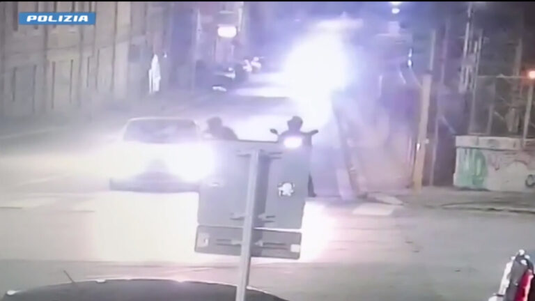 Rapina violenta a un semaforo del Pigneto. Arrestato un sospettato