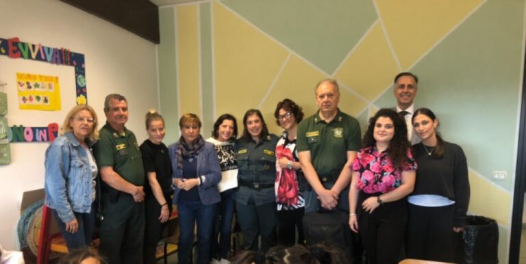 Ladispoli, piccole guardie zoofile sensibilizzano le scuole: un gesto di amore per gli animali”