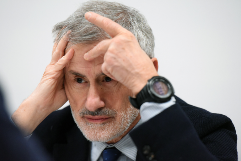 Gianni Alemanno sconterà la pena      ai servizi sociali da suor Paola