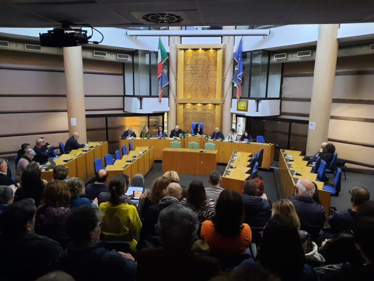 “Salviamo i ragazzi dalle droghe”