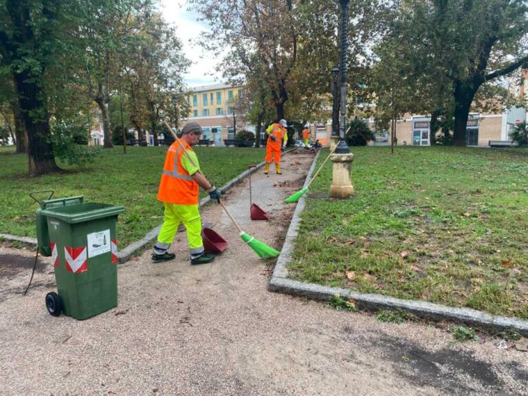 Squadre del decoro, via libera dalla giunta