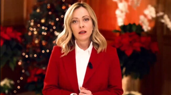Meloni, messaggio di auguri agli italiani: “Che sia un Natale di serenità e orgoglio”
