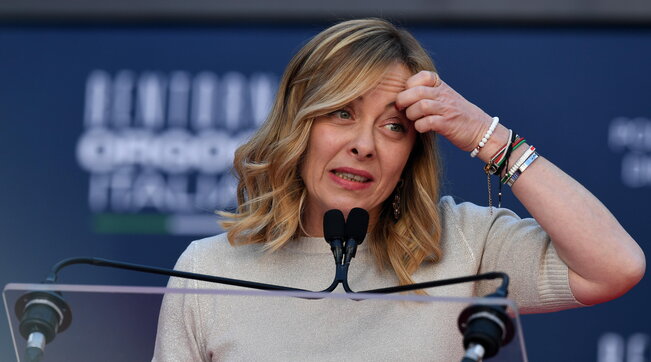 Giorgia Meloni influenzata: rinviata conferenza stampa di fine anno