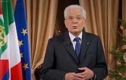 Mattarella prepara il discorso di fine anno: richiamo all’unità, “pace giusta” per le guerre, i giovani