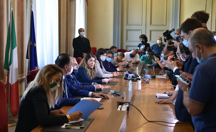 Lazio, calano i posti di lavoro. Molti     i tavoli di crisi aperti